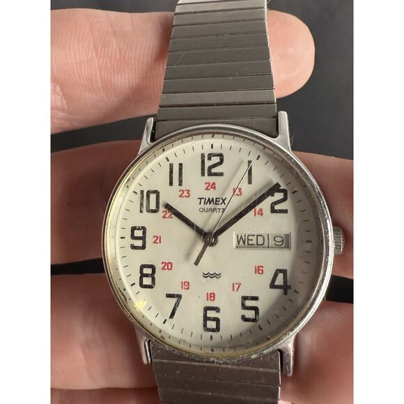 Timex Watch Men Silver Stainless St Stretch WR Batt Day Date 24hr White Quartz - Picture 3 of 10